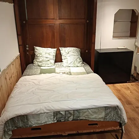 Deux Petites Maisons Separees-ville بيت للعطل *