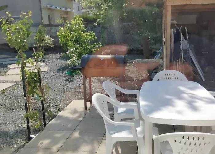 度假居 Deux Petites Maisons Separees-ville 索米尔